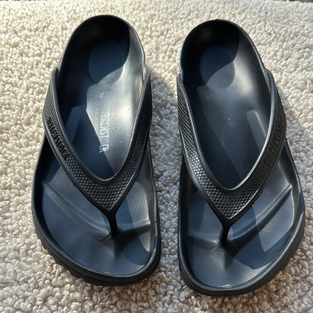 Birkenstock Honolulu Essentials Black Sandals M6, W8 regular footprint